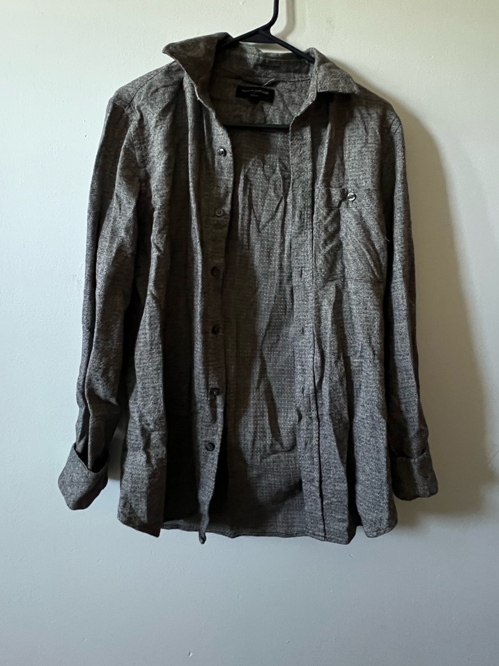Banana Republic Men's Long-Sleeve Button-Down Shirt in Heather Gray